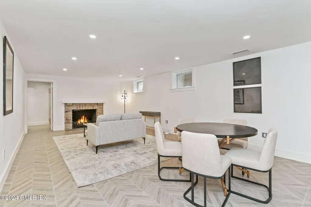 530 Round Hill Road Greenwich CT 06831