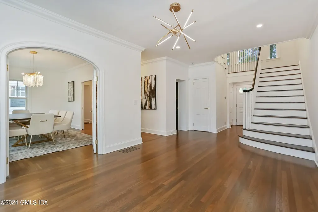 530 Round Hill Road Greenwich CT 06831