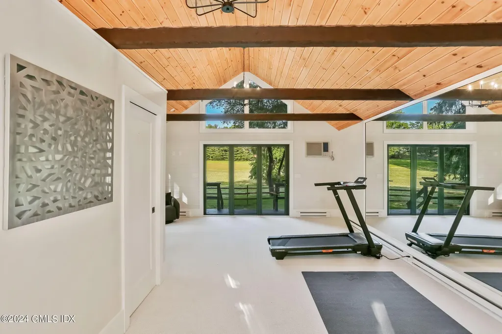 530 Round Hill Road Greenwich CT 06831