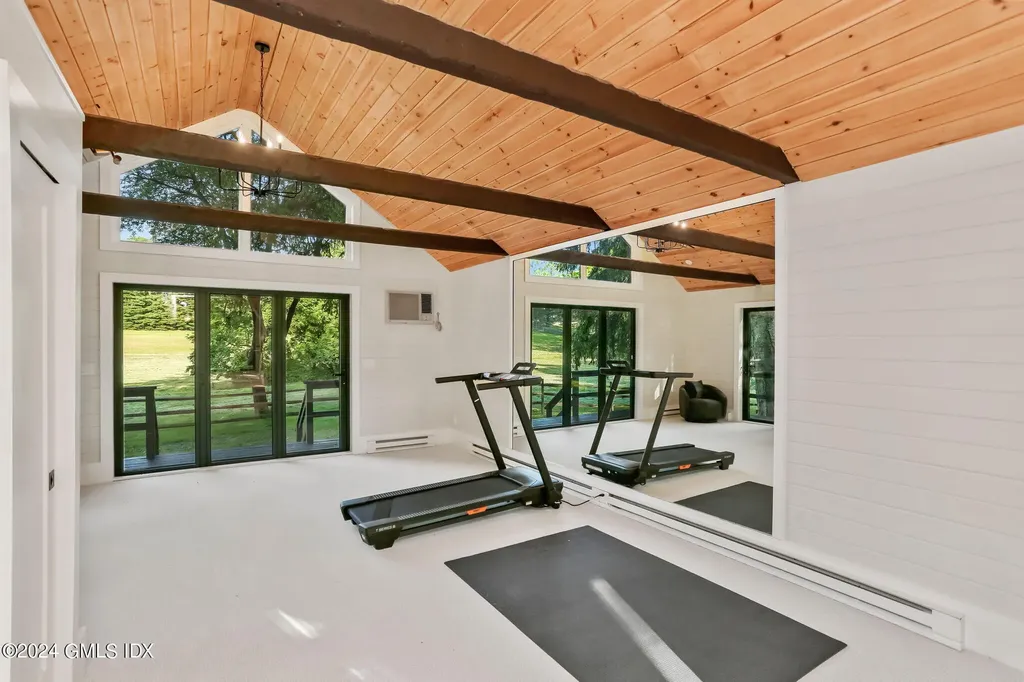 530 Round Hill Road Greenwich CT 06831