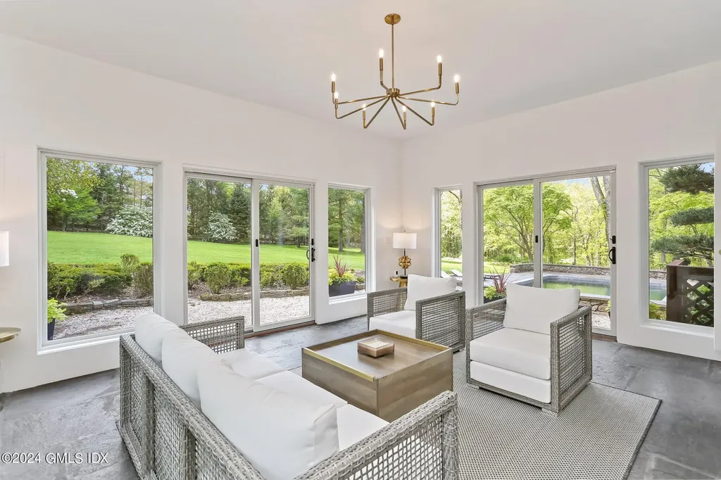 530 Round Hill Road Greenwich CT 06831