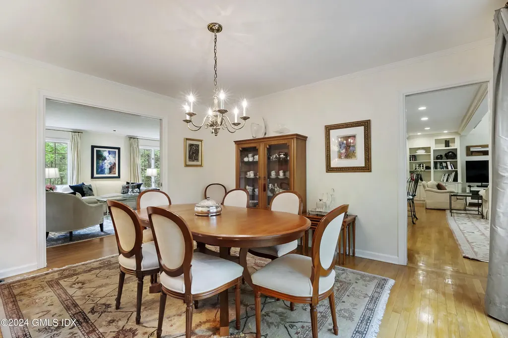 50 N Old Stone Bridge Road Cos Cob CT 06807