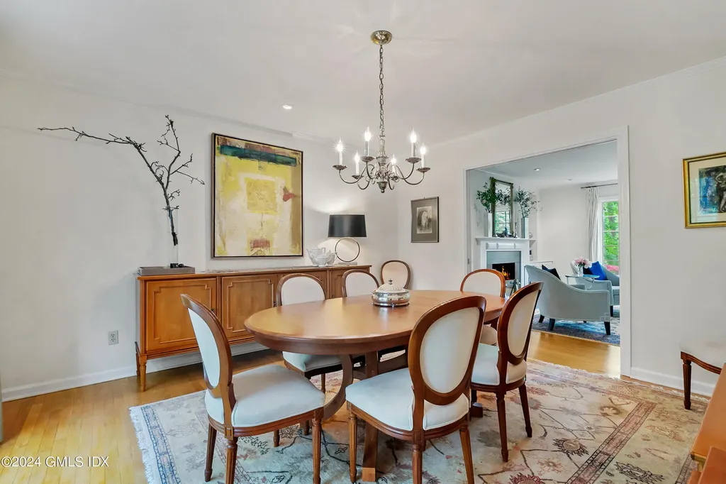 50 N Old Stone Bridge Road Cos Cob CT 06807