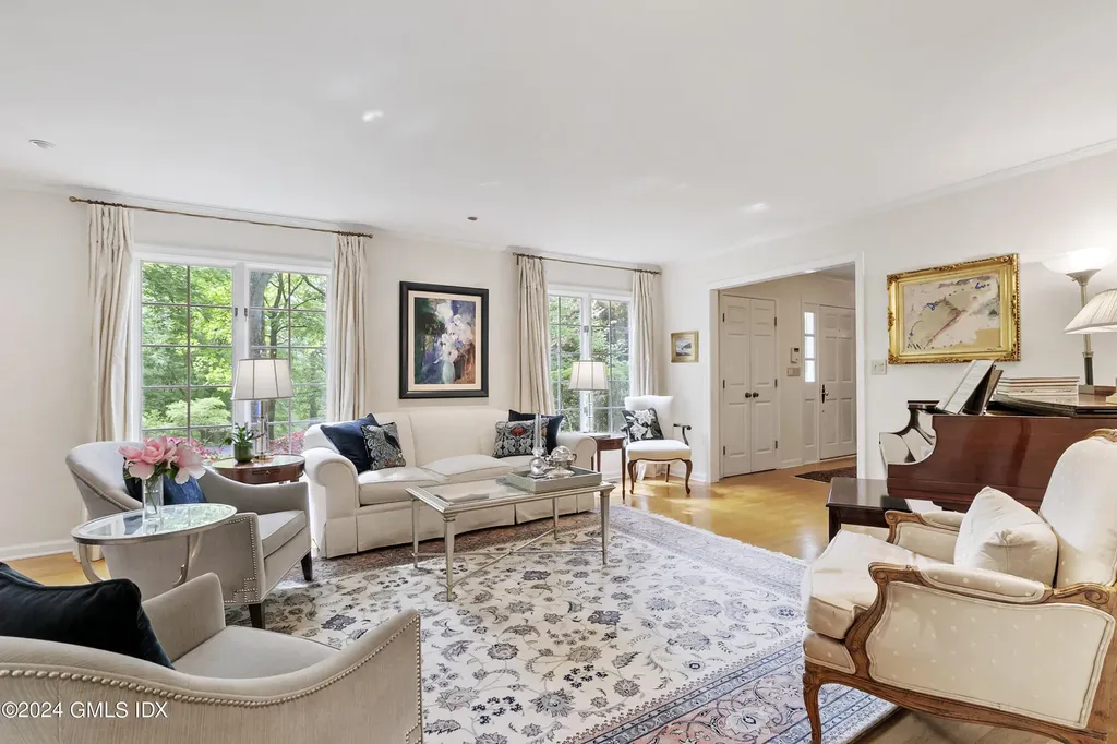 50 N Old Stone Bridge Road Cos Cob CT 06807