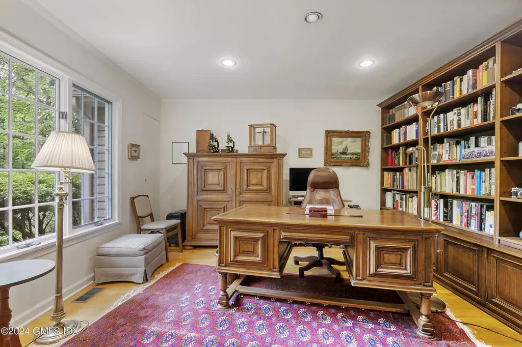 50 N Old Stone Bridge Road Cos Cob CT 06807