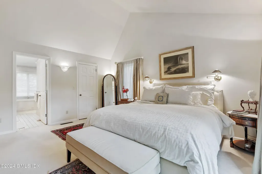 50 N Old Stone Bridge Road Cos Cob CT 06807