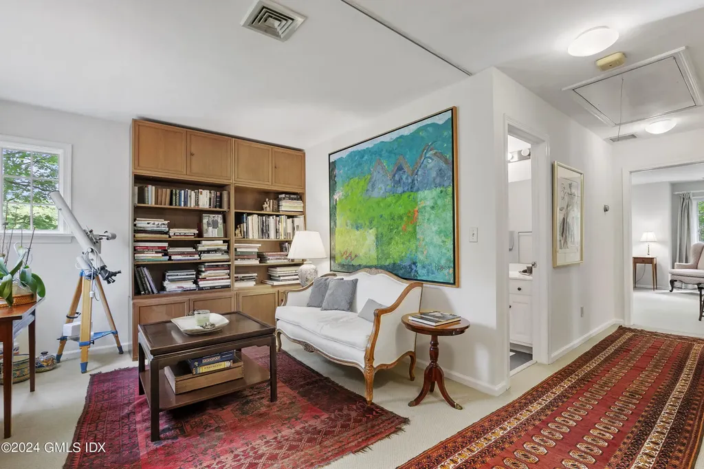 50 N Old Stone Bridge Road Cos Cob CT 06807