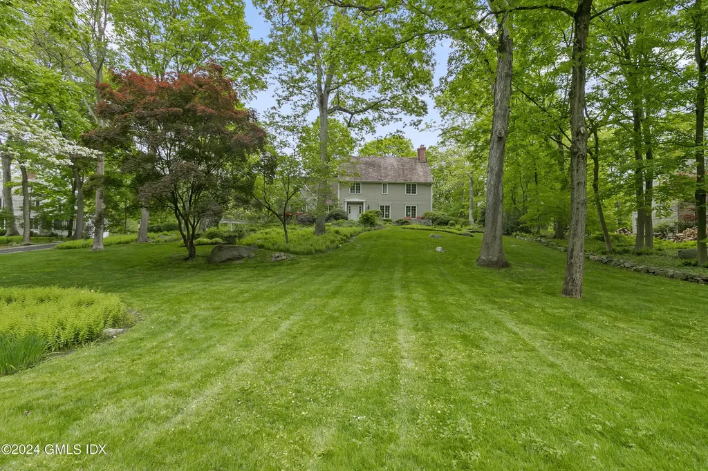 50 N Old Stone Bridge Road Cos Cob CT 06807