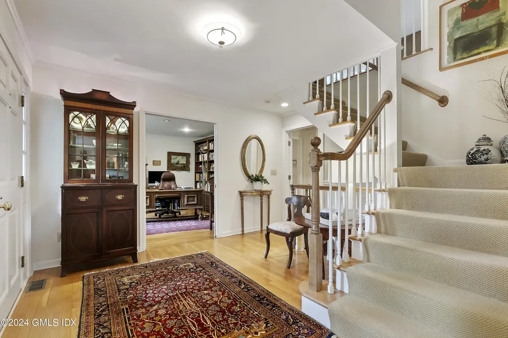 50 N Old Stone Bridge Road Cos Cob CT 06807