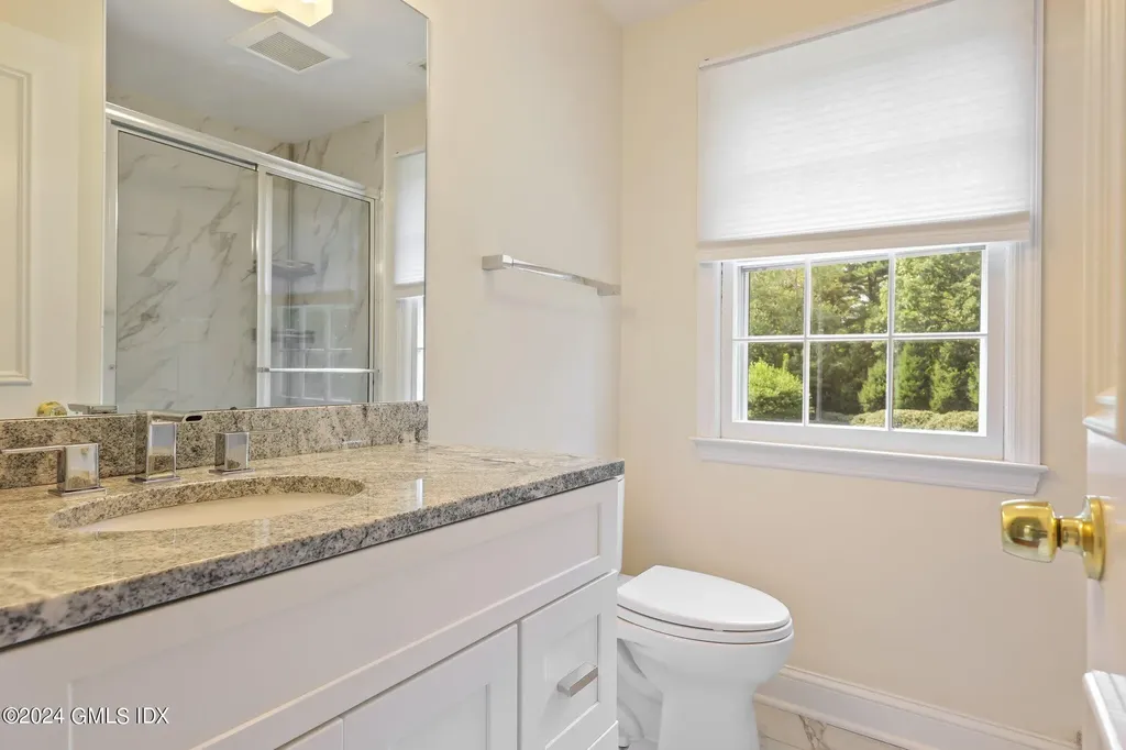 31 Revere Road Riverside CT 06878