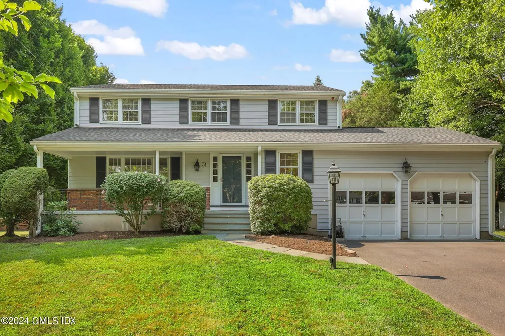31 Revere Road Riverside CT 06878