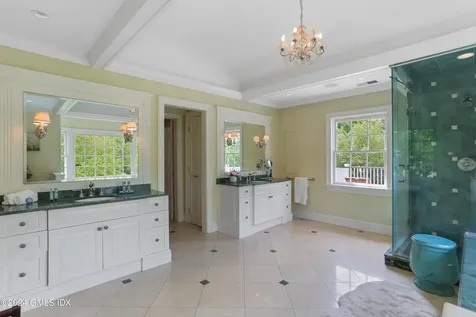 12 Lindsay Drive Greenwich CT 06830
