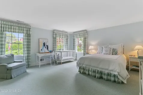 12 Lindsay Drive Greenwich CT 06830