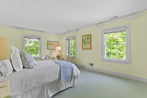 12 Lindsay Drive Greenwich CT 06830