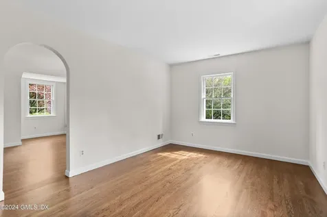 12 Lindsay Drive Greenwich CT 06830