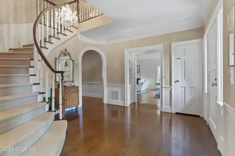 12 Lindsay Drive Greenwich CT 06830