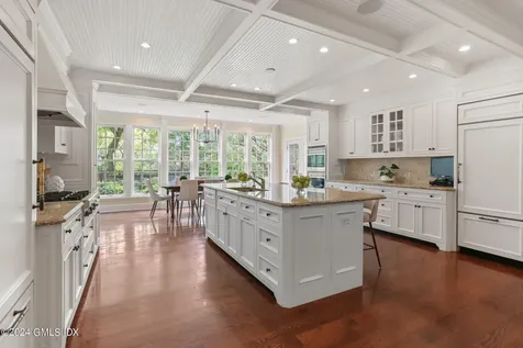 12 Lindsay Drive Greenwich CT 06830