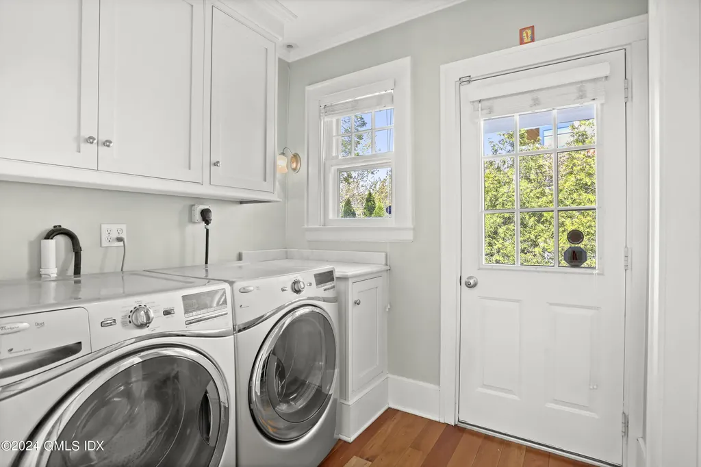 65 Sound View Drive Greenwich CT 06830