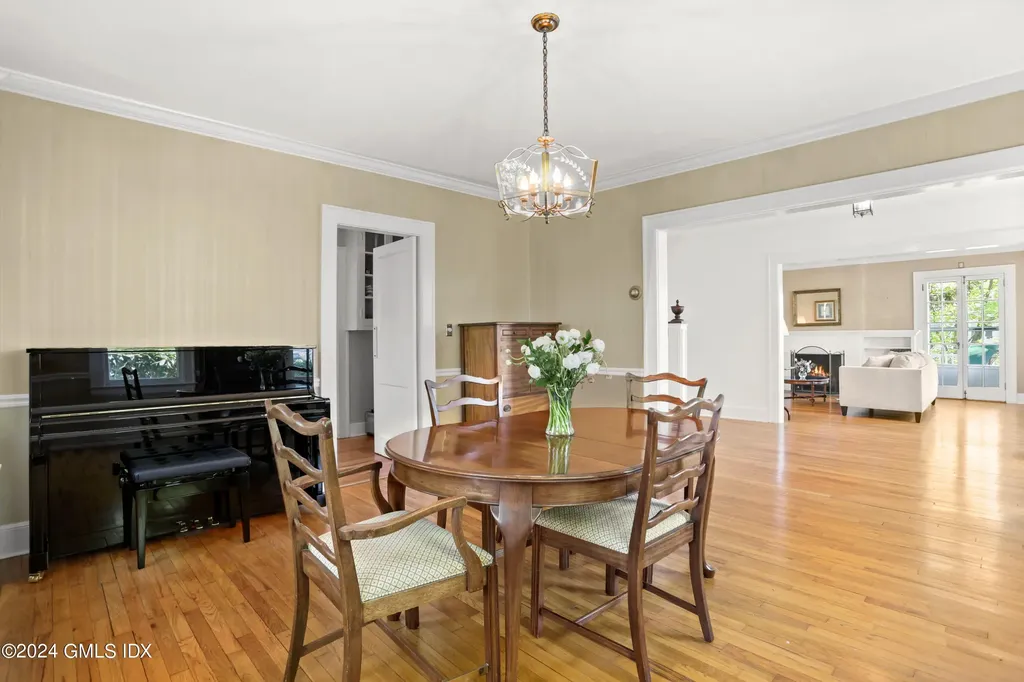 65 Sound View Drive Greenwich CT 06830