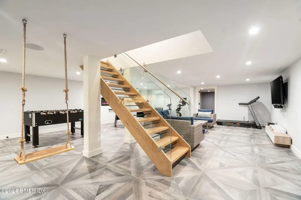 15 Watchtower Lane Old Greenwich CT 06870