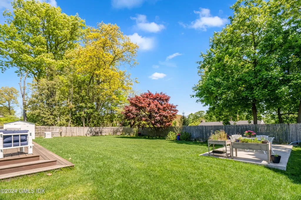 15 Watchtower Lane Old Greenwich CT 06870