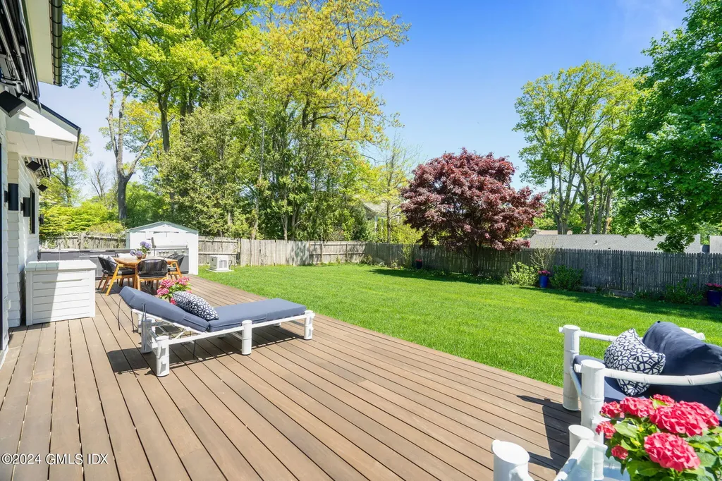 15 Watchtower Lane Old Greenwich CT 06870