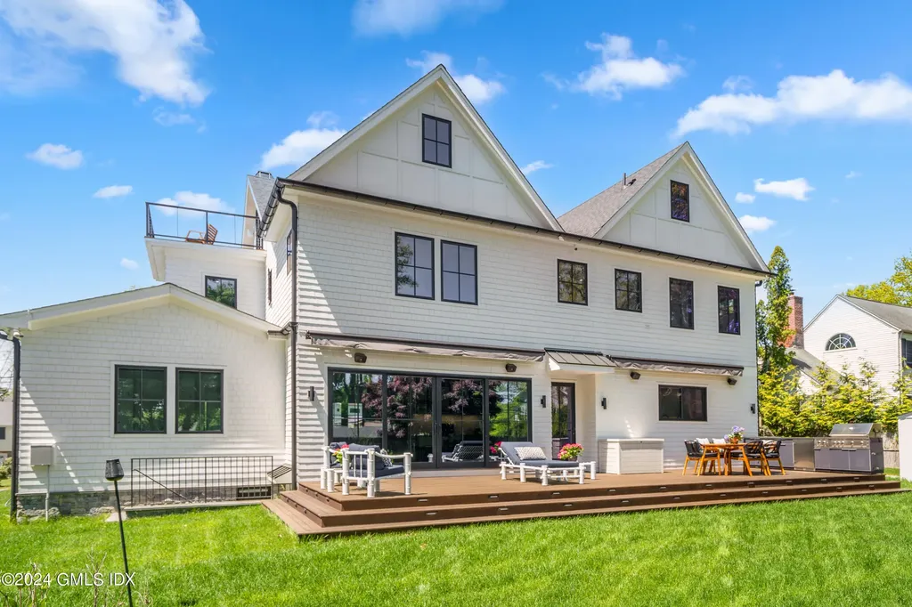 15 Watchtower Lane Old Greenwich CT 06870