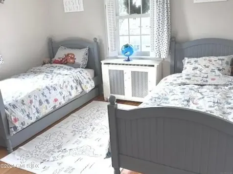 21 Richmond Drive Old Greenwich CT 06870