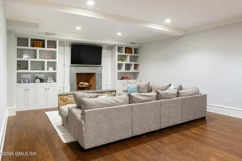 25 Keofferam Road Old Greenwich CT 06870