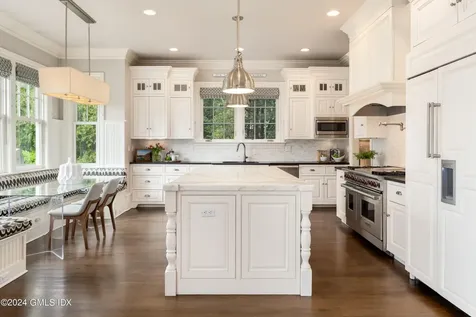 25 Keofferam Road Old Greenwich CT 06870
