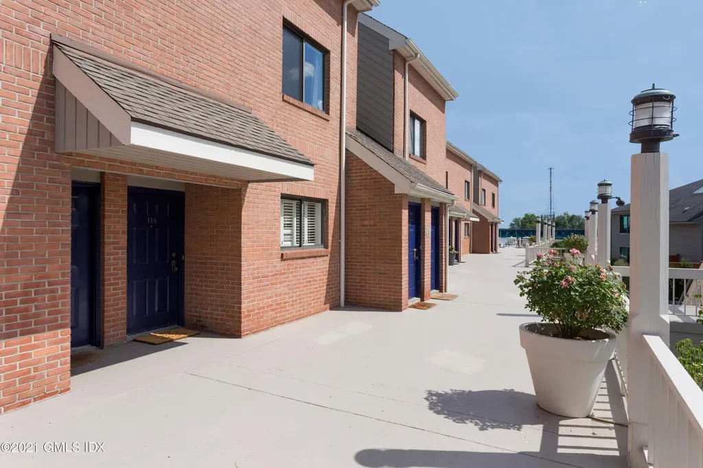 11 River Road Cos Cob CT 06807