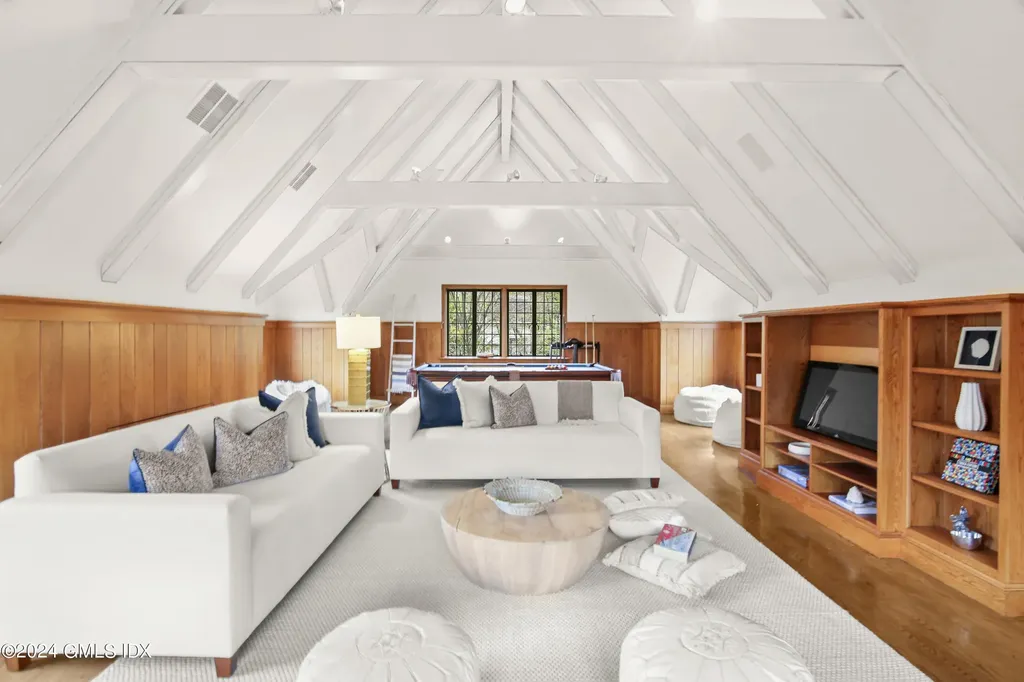 528 Field Point Road Greenwich CT 06830