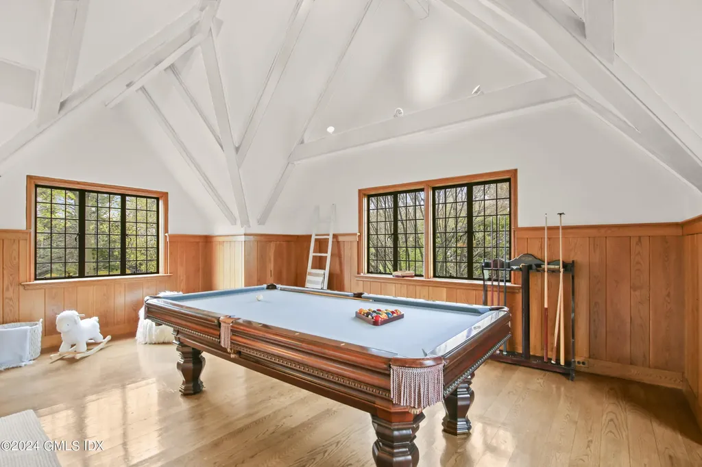 528 Field Point Road Greenwich CT 06830