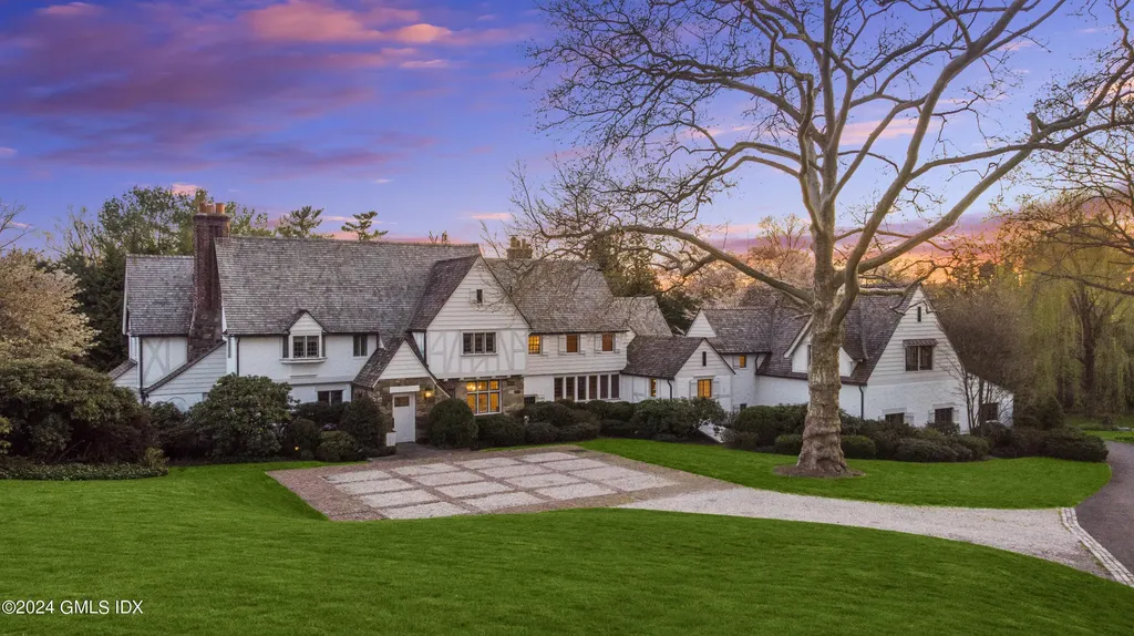 528 Field Point Road Greenwich CT 06830