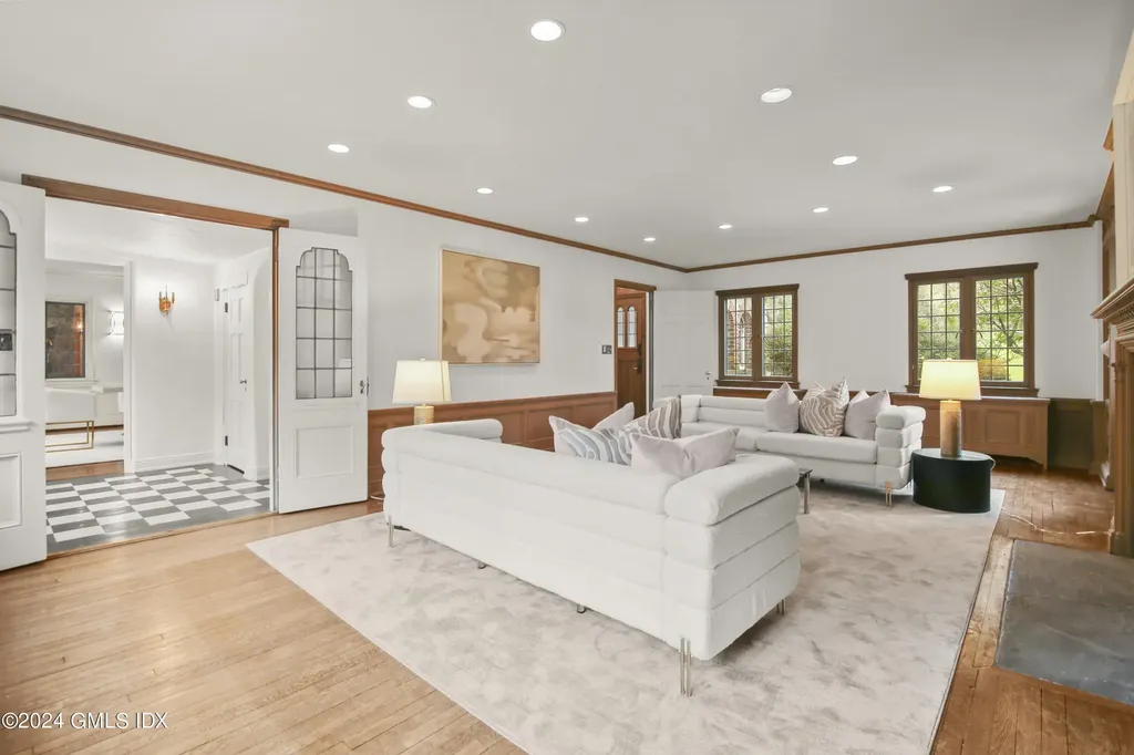 528 Field Point Road Greenwich CT 06830