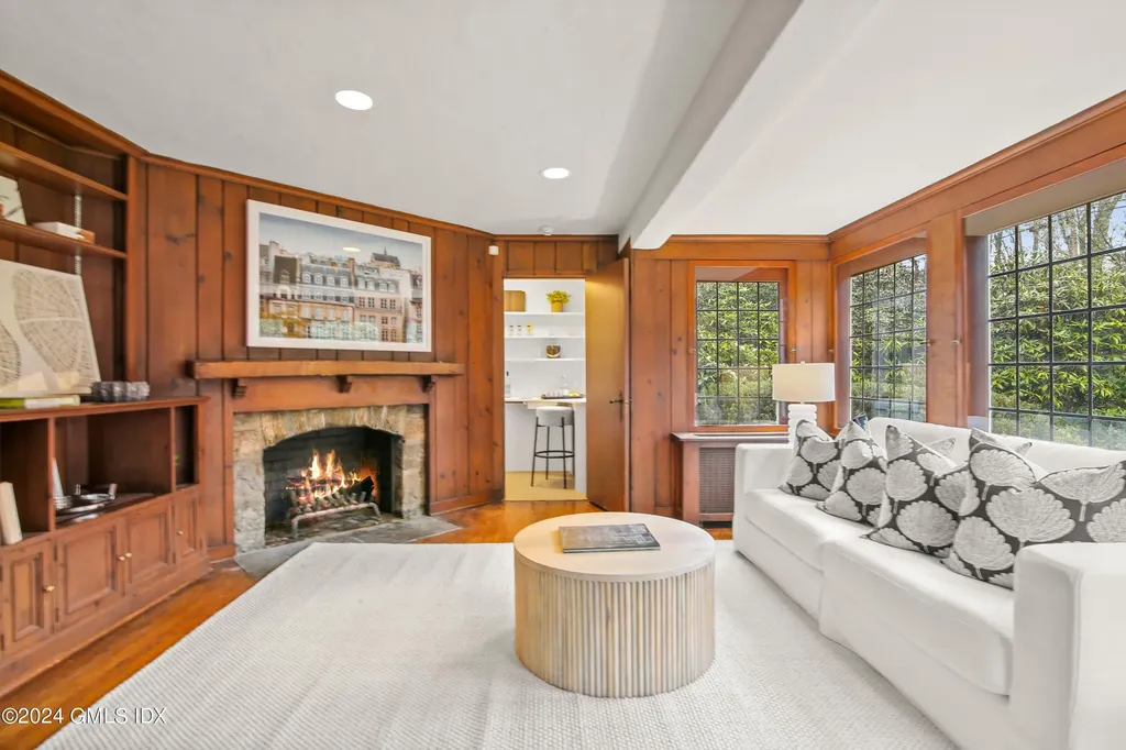 528 Field Point Road Greenwich CT 06830
