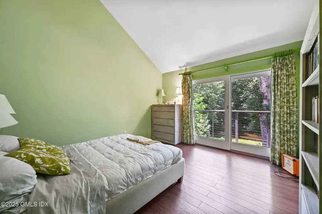 31 Riverfield Drive Weston CT 06883