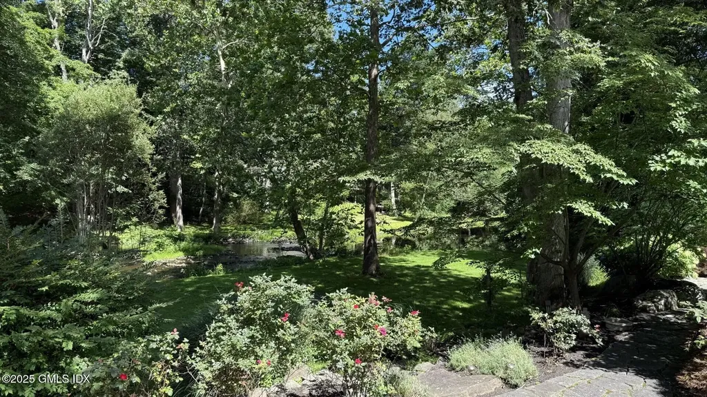 31 Riverfield Drive Weston CT 06883