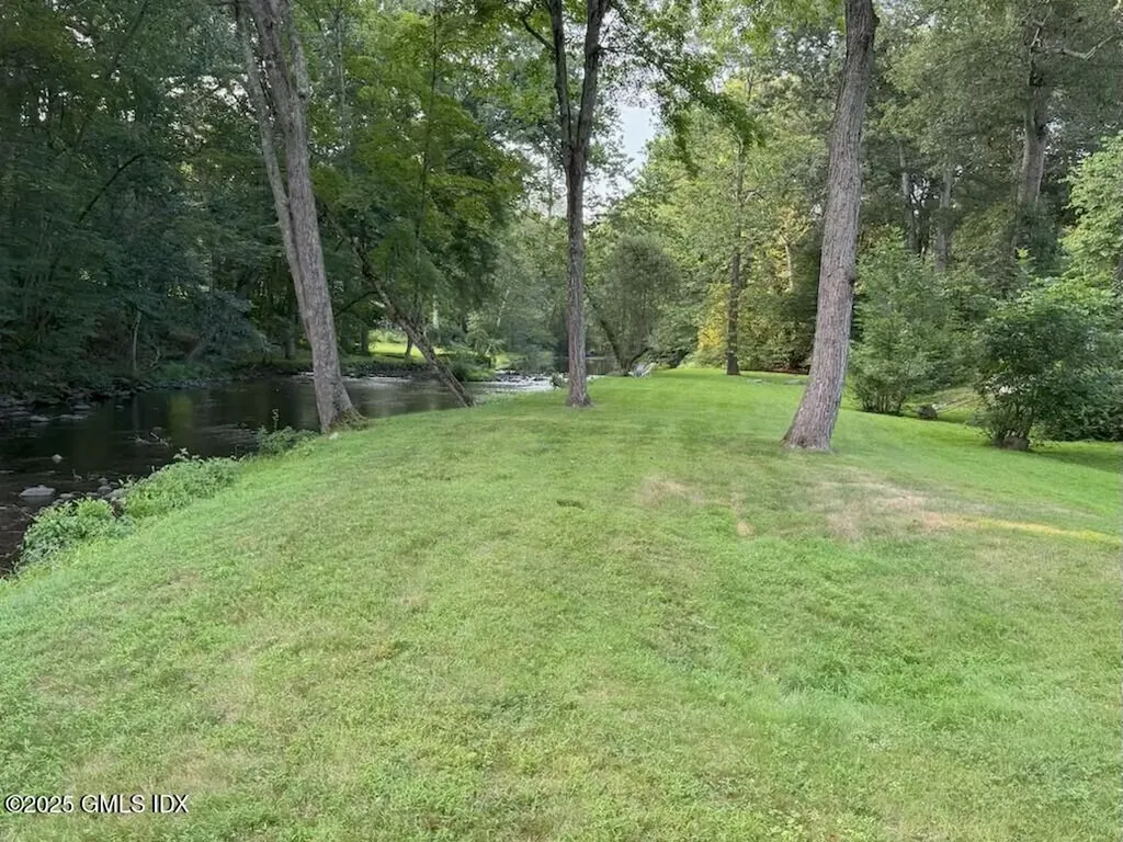 31 Riverfield Drive Weston CT 06883