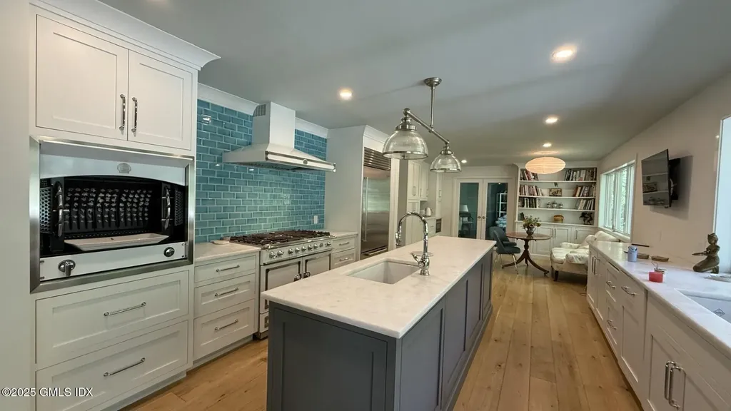 31 Riverfield Drive Weston CT 06883