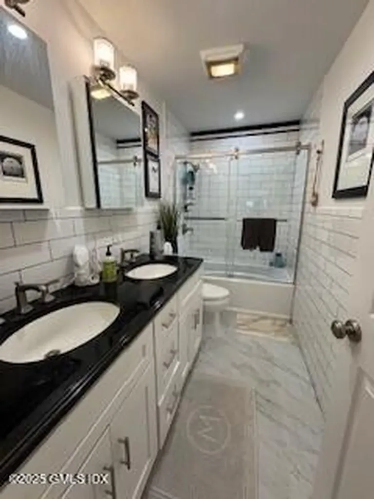 41 Sherwood Place Greenwich CT 06830