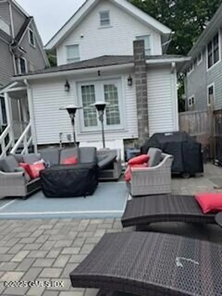 41 Sherwood Place Greenwich CT 06830