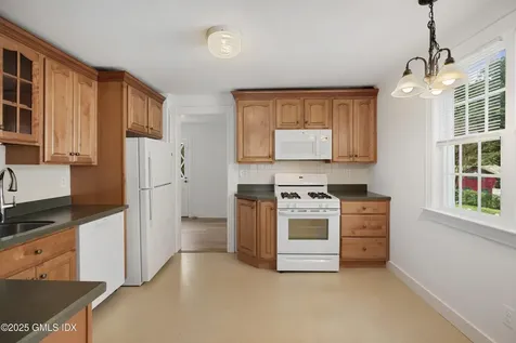 52 Locust Street Greenwich CT 06830