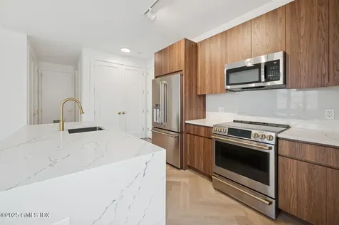 100 E Putnam Avenue Cos Cob CT 06807