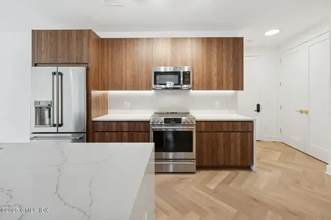 100 E Putnam Avenue Cos Cob CT 06807