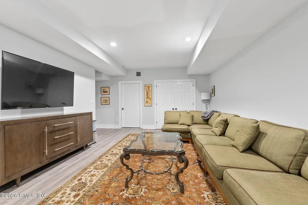 104 W Ritch Avenue Greenwich CT 06830