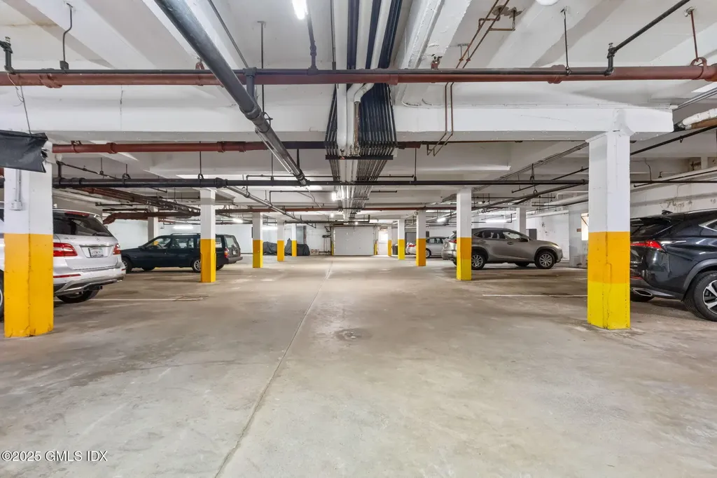 4 Putnam Hill Greenwich CT 06830