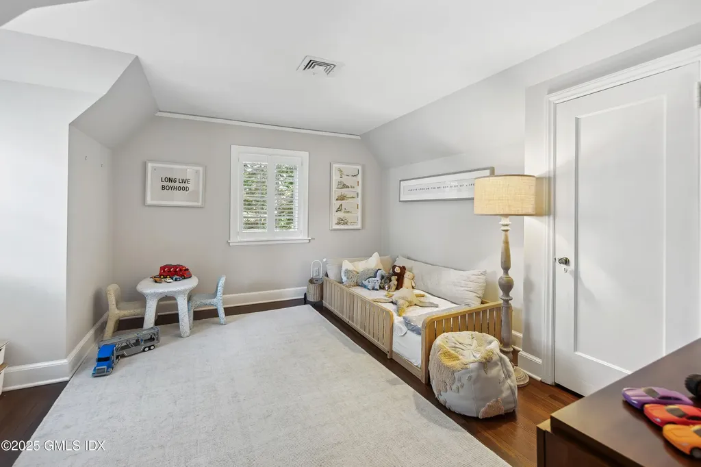 87 Orchard Drive Greenwich CT 06830