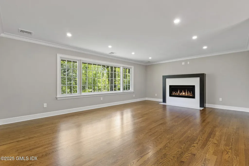 40 Bruce Park Drive Greenwich CT 06830