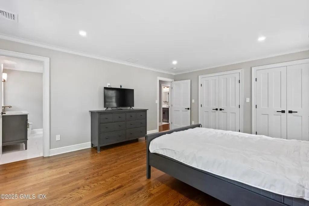 40 Bruce Park Drive Greenwich CT 06830